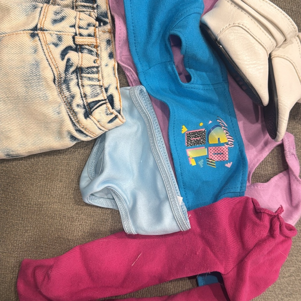 AMERICAN GIRL COURTNEY SET